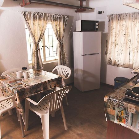 29 Polvy Street Otel Mbombela Dış mekan fotoğraf